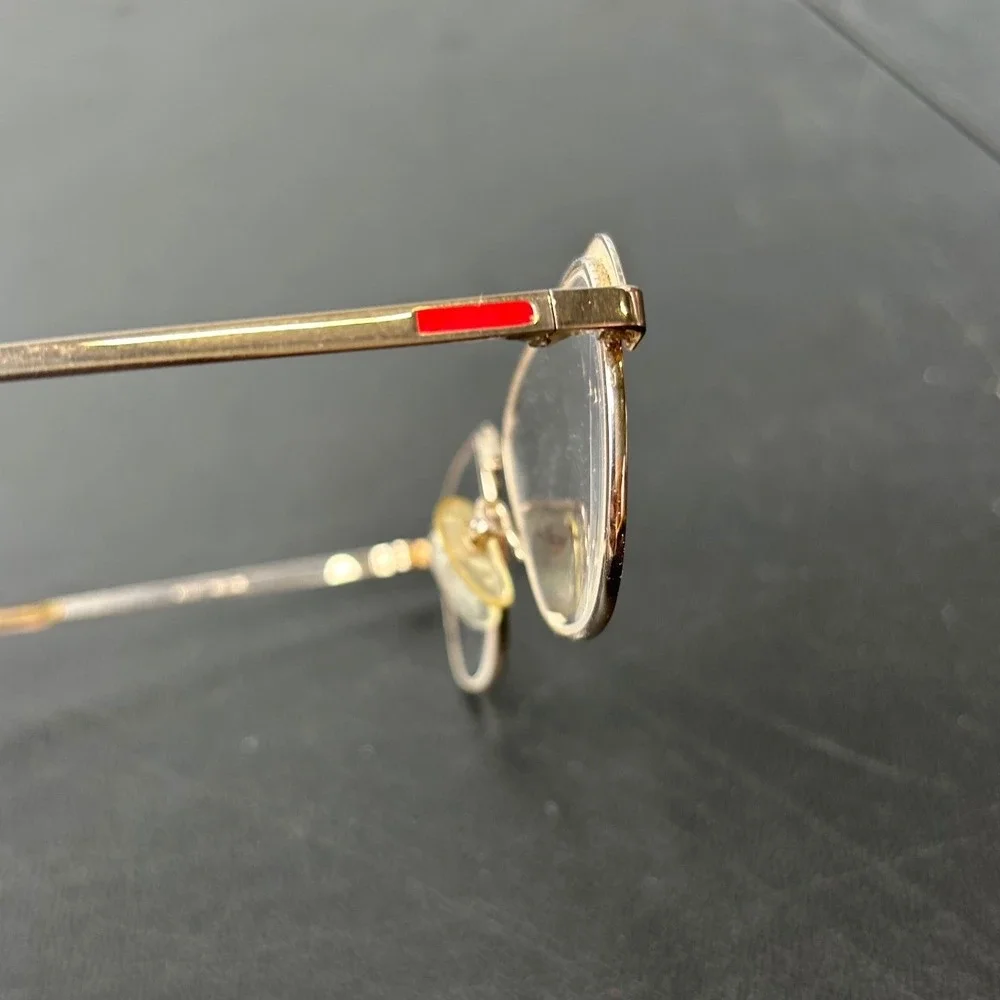 Vintage Womens Gold Metal Stylish Oval Eyeglasses Red Accent Retro Chic Eyewear